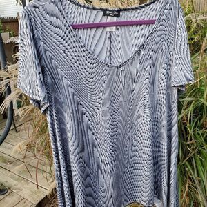 Womens Sharkbite Top 